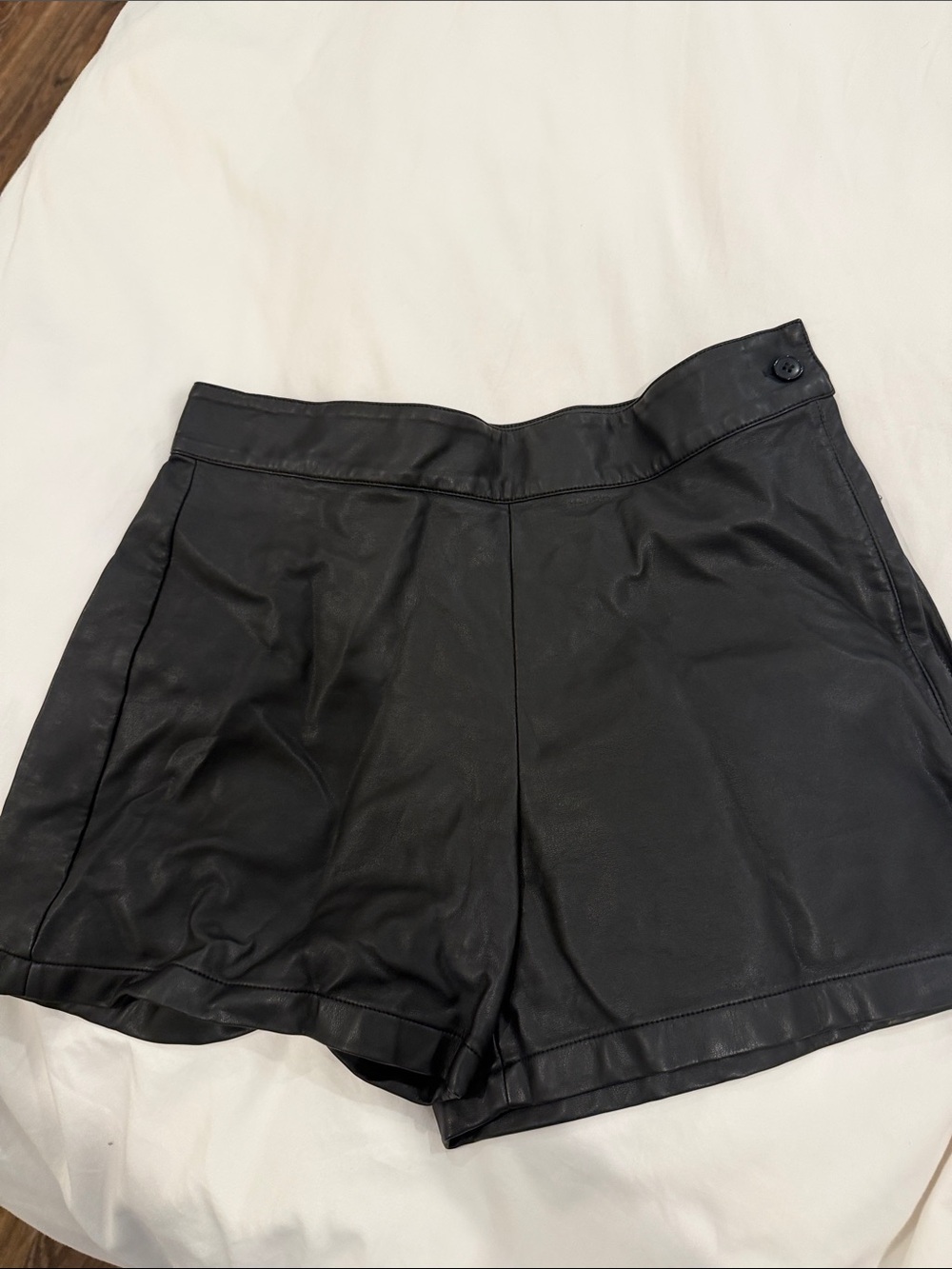 Amazon Black High-Waist Faux Leather Women's Shorts